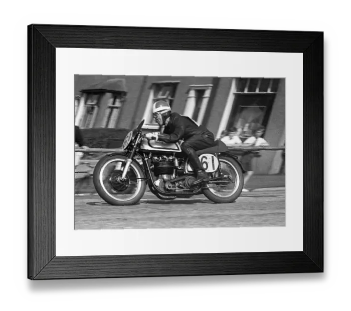 Framed Print : Frank Fox (Norton) 1953 Junior Manx Grand Prix Framed Print : Frank Fox (Norton) 1953 Junior Manx Grand Prix
