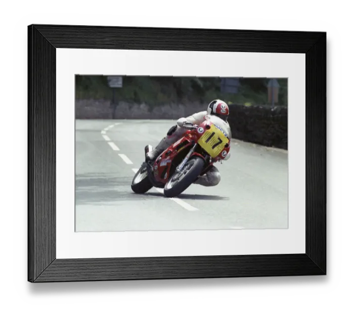 Framed Print : Mark Farmer (Yamaha) 1990 Supersport 600 TT