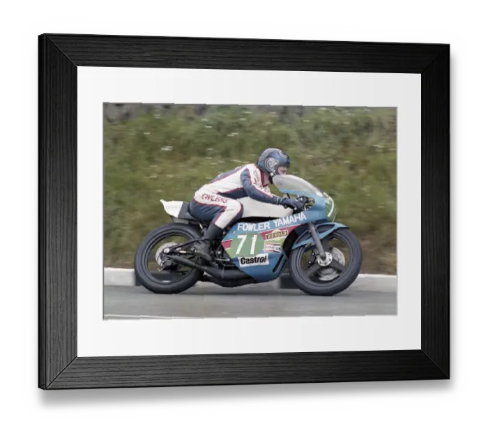 Framed Print : Dennis Trollope (Fowler Yamaha) 1978 Junior TT Framed Print : Dennis Trollope (Fowler Yamaha) 1978 Junior TT