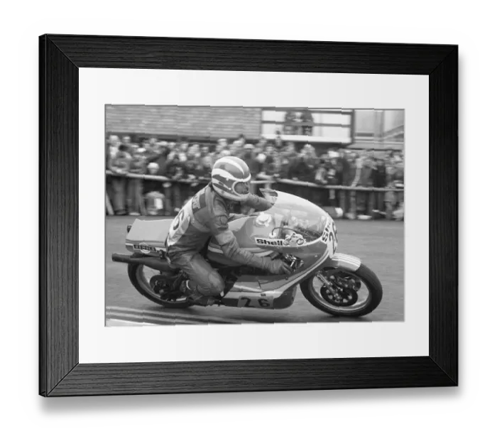 Framed Print : George Fogarty (Suzuki) 1977 Senior TT
