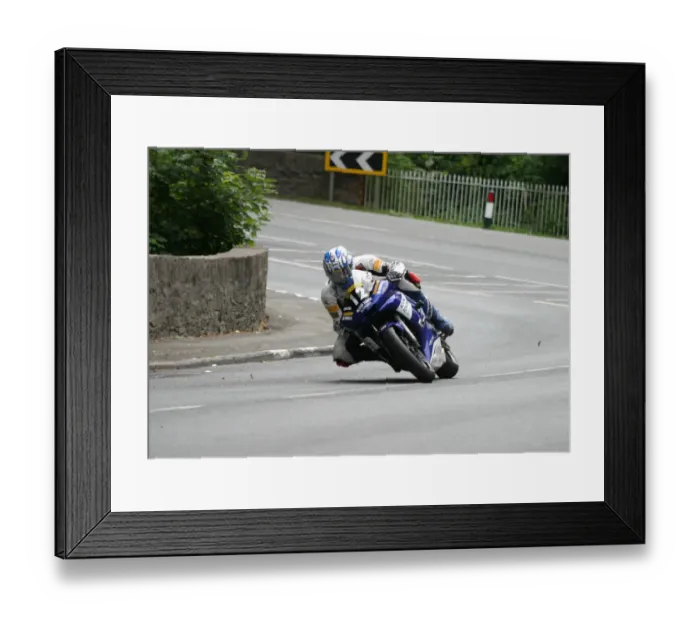 Framed Print : Martin Finnegan (Yamaha) 2004 Production 600 TT Framed Print : Martin Finnegan (Yamaha) 2004 Production 600 TT