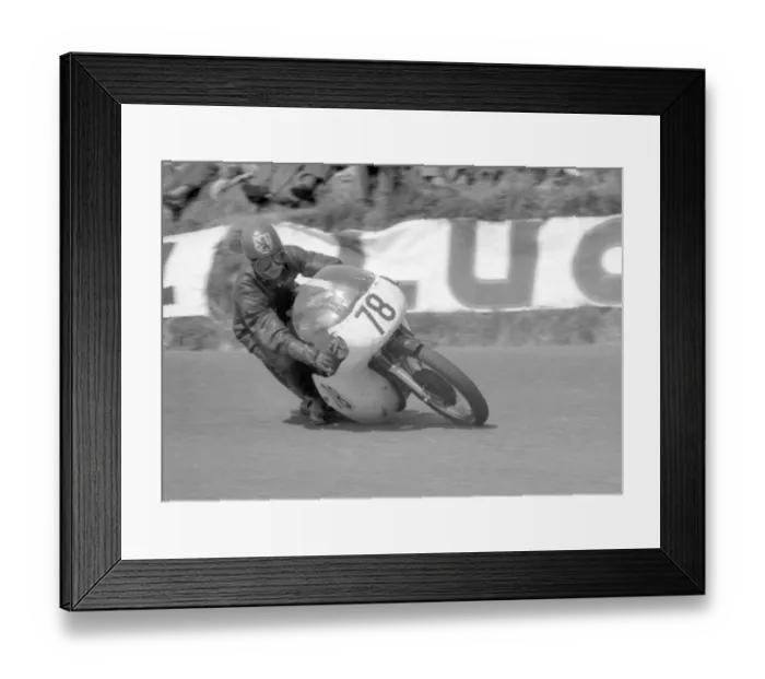 Framed Print : Jack Gow (Norton) 1962 Senior TT Framed Print : Jack Gow (Norton) 1962 Senior TT