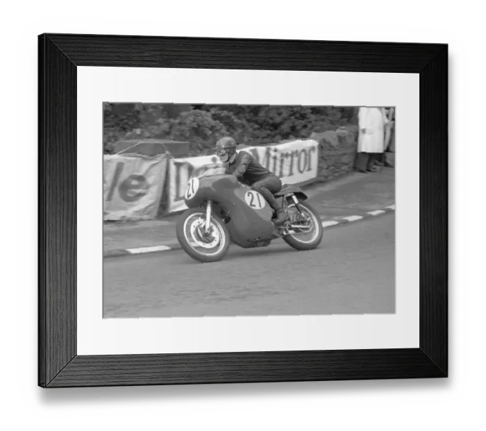 Framed Print : Selwyn Griffiths (Cowles Matchless) 1965 Senior TT Framed Print : Selwyn Griffiths (Cowles Matchless) 1965 Senior TT