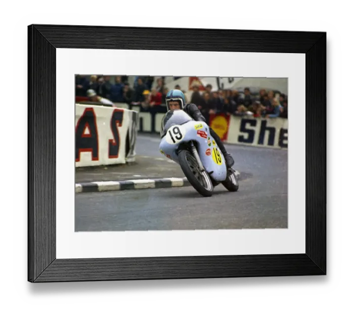 Framed Print : Brian Adams (Norton) 1971 Senior TT Framed Print : Brian Adams (Norton) 1971 Senior TT