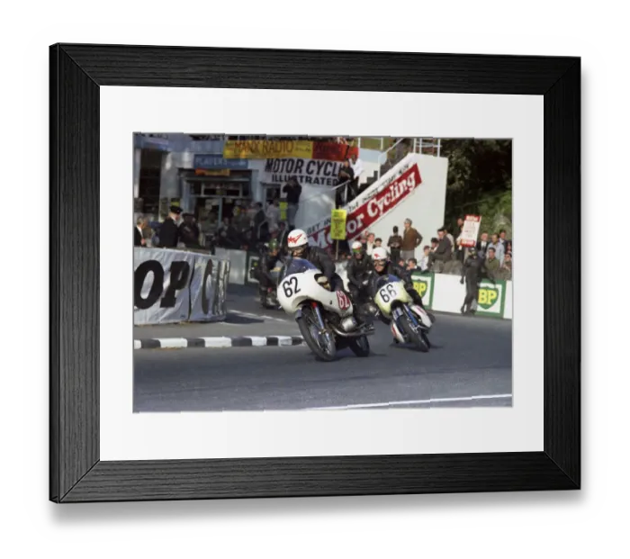 Framed Print : Terry Grotefeld (Yamaha) and Barry Smith (Suzuki) 1967 Production TT