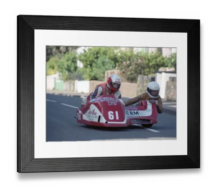 Framed Print : Wally Saunders & Alan Blackhurst (Ireson Yamaha) 1990 Sidecar TT