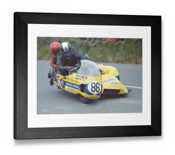Framed Print : Malcolm Aldrick & Mick Skeels (Hadleigh Honda) 1974 500 Sidecar TT Framed Print : Malcolm Aldrick & Mick Skeels (Hadleigh Honda) 1974 500 Sidecar TT