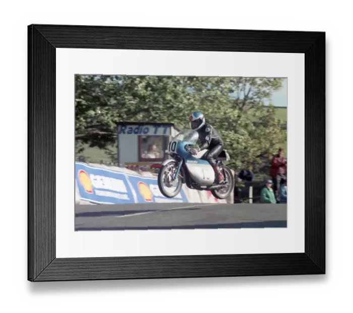 Framed Print : Eddie Crooks (Crooks Suzuki) 1990 Parade Lap Framed Print : Eddie Crooks (Crooks Suzuki) 1990 Parade Lap