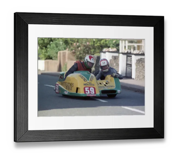 Framed Print : Brian Alflatt & Adrian Walduck (Ireson Yamaha) 1990 Sidecar TT Framed Print : Brian Alflatt & Adrian Walduck (Ireson Yamaha) 1990 Sidecar TT