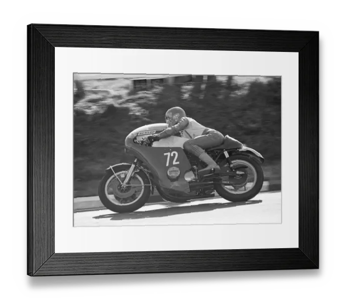 Framed Print : Peter Darvill (Honda) 1975 Production TT Framed Print : Peter Darvill (Honda) 1975 Production TT