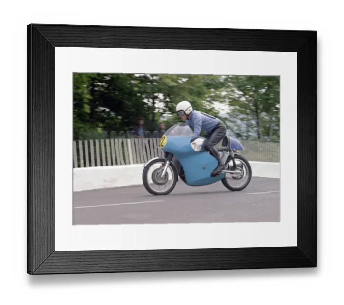 Framed Print : Walter Dawson (Seeley) 1974 Senior TT Framed Print : Walter Dawson (Seeley) 1974 Senior TT