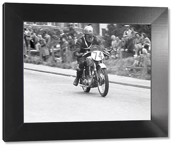 Dave Davis (BSA) 1950 Junior Clubman TT