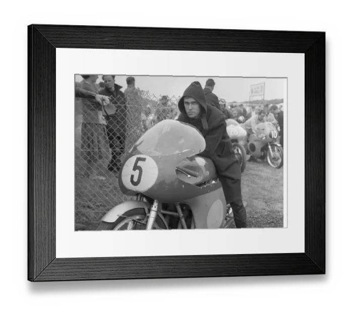 Framed Print : Gary Hocking (MV) 1961 Senior TT
