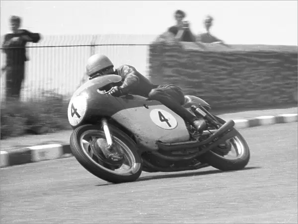 Gary Hocking (MV) 1962 Senior TT