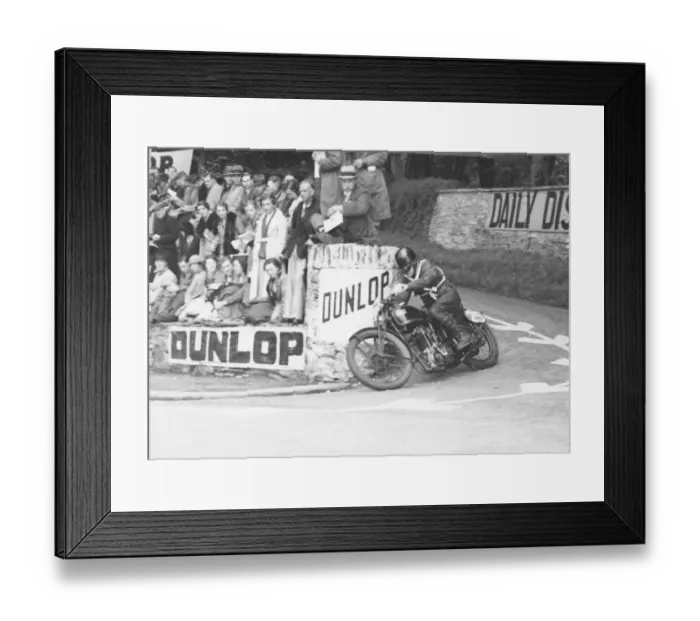 Framed Print : Austin Munks (Velocette) 1935 Junior Manx Grand Prix Framed Print : Austin Munks (Velocette) 1935 Junior Manx Grand Prix