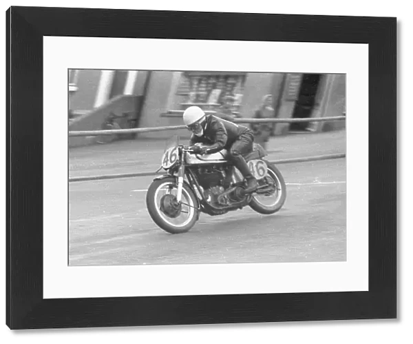 Syd Mizen (Norton) 1957 Senior Manx Grand Prix
