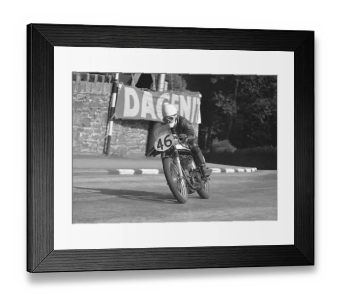 Framed Print : Syd Mizen (Norton) 1957 Senior Manx Grand Prix Framed Print : Syd Mizen (Norton) 1957 Senior Manx Grand Prix