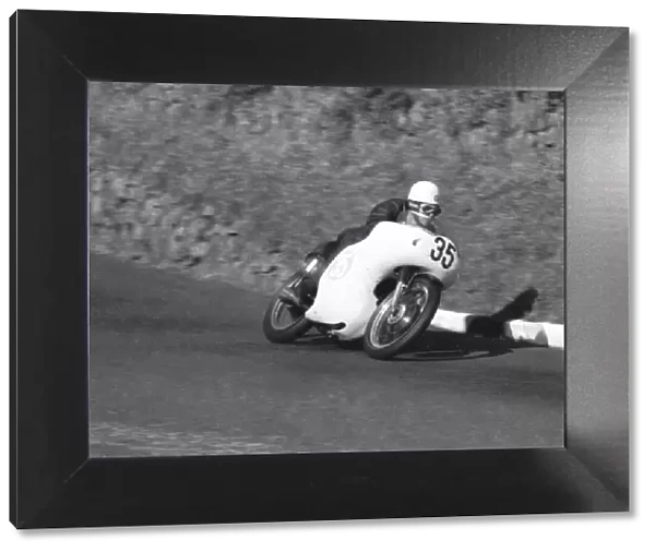 Bill Milne (AJS) 1965 Junior Manx Grand Prix