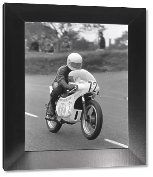 Paul Muirhead (Yamaha) 1980 Junior Manx Grand Prix