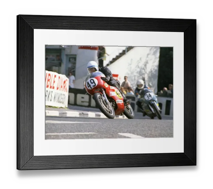 Framed Print : Bill Milne (Lawton Harley Davidson) 1973 Senior Manx Grand Prix Framed Print : Bill Milne (Lawton Harley Davidson) 1973 Senior Manx Grand Prix