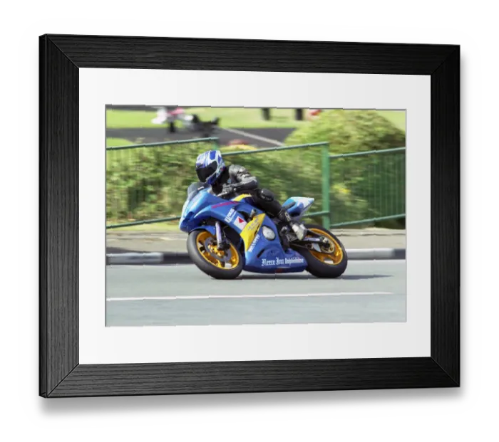 Framed Print : Karl Moss (Yamaha) 2005 Junior Manx Grand Prix Framed Print : Karl Moss (Yamaha) 2005 Junior Manx Grand Prix