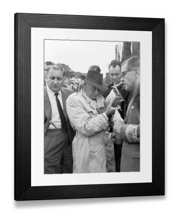 Framed Print : Stan Hailwood and Lew Ellis 1961 Senior TT Framed Print : Stan Hailwood and Lew Ellis 1961 Senior TT
