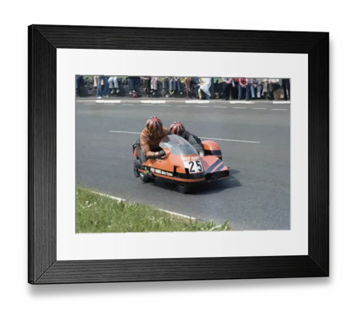 Framed Print : Roy Hanks & Don Williams (Suzuki) 1978 Sidecar TT practice Framed Print : Roy Hanks & Don Williams (Suzuki) 1978 Sidecar TT practice