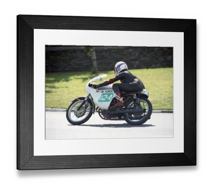 Framed Print : Peter Wilson (Honda) 1990 Lightweight Classic Manx Grand Prix Framed Print : Peter Wilson (Honda) 1990 Lightweight Classic Manx Grand Prix