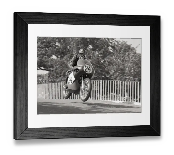 Framed Print : John Dawson (Matchless) 1971 Senior Manx Grand Prix Framed Print : John Dawson (Matchless) 1971 Senior Manx Grand Prix