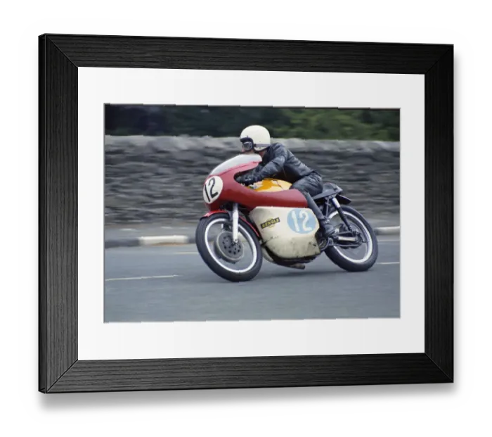 Framed Print : Derek Older (Norton) 1972 Junior Manx Grand Pix Framed Print : Derek Older (Norton) 1972 Junior Manx Grand Pix