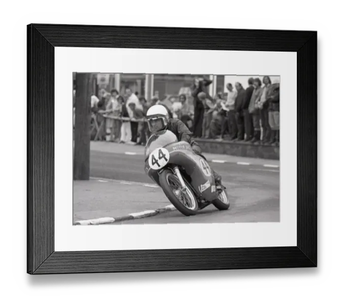 Framed Print : Brian Penfold (Kettle Norton) 1975 Senior Manx Grand Prix Framed Print : Brian Penfold (Kettle Norton) 1975 Senior Manx Grand Prix