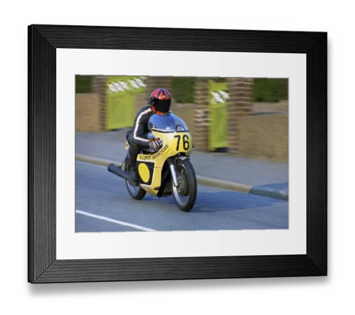 Framed Print : Bernard Murray (Seeley) 1972 Senior Manx Grand Prix practice Framed Print : Bernard Murray (Seeley) 1972 Senior Manx Grand Prix practice