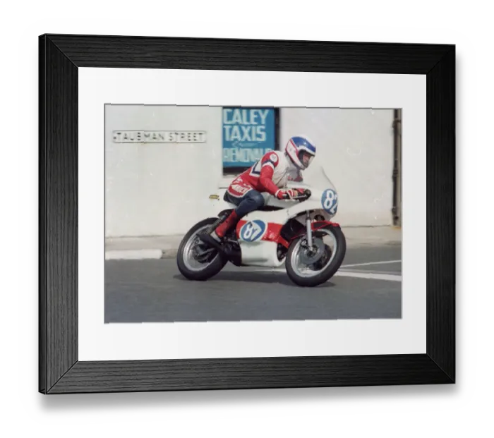 Framed Print : Bob Simmons (Yamaha) 1983 Junior Manx Grand Prix Framed Print : Bob Simmons (Yamaha) 1983 Junior Manx Grand Prix