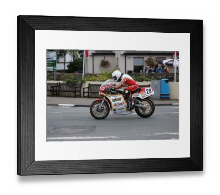 Framed Print : Ben Rea (Suzuki) 2016 Superbike Classic TT Framed Print : Ben Rea (Suzuki) 2016 Superbike Classic TT