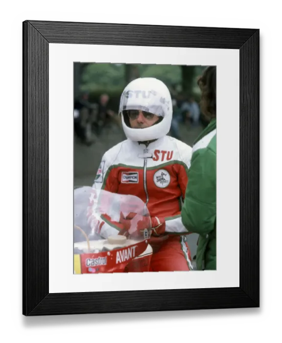 Framed Print : Stu Avant (Yamaha) 1980 Senior TT Framed Print : Stu Avant (Yamaha) 1980 Senior TT