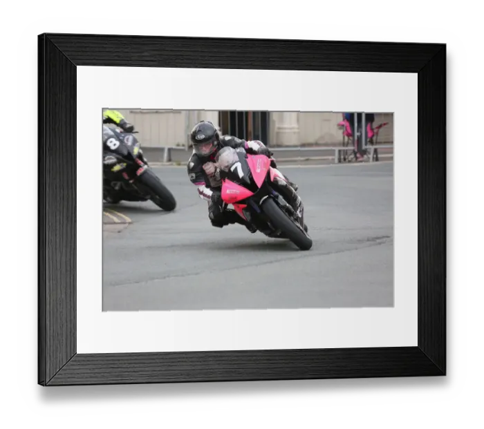 Framed Print : Jamie Hodson (Yamaha) 2016 Junior Manx Grand Prix Framed Print : Jamie Hodson (Yamaha) 2016 Junior Manx Grand Prix