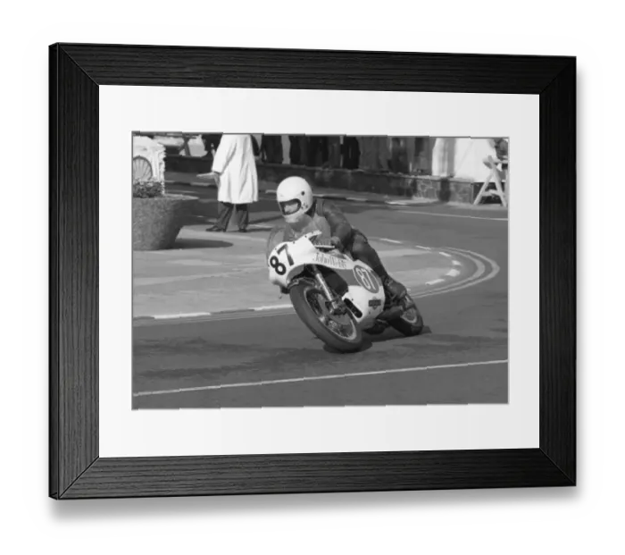 Framed Print : John Webb (Yamaha) 1977 Lightweight Manx Grand Prix Framed Print : John Webb (Yamaha) 1977 Lightweight Manx Grand Prix