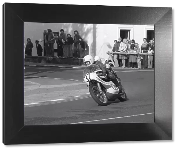 Tony Snape (Yamaha) 1977 Lightweight Manx Grand Prix