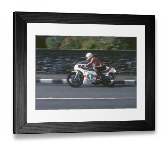 Framed Print : Roy Shirlaw (Yamscot) 1978 Lightweight Manx Grand Prix Framed Print : Roy Shirlaw (Yamscot) 1978 Lightweight Manx Grand Prix