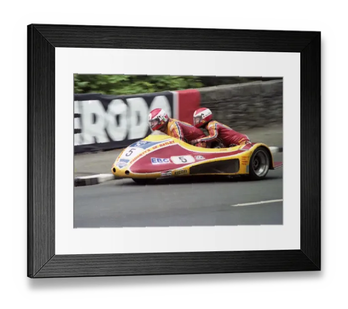 Framed Print : Dennis Bingham & Julia Bingham (Padgett Yamaha) 1983 Sidecar TT Framed Print : Dennis Bingham & Julia Bingham (Padgett Yamaha) 1983 Sidecar TT
