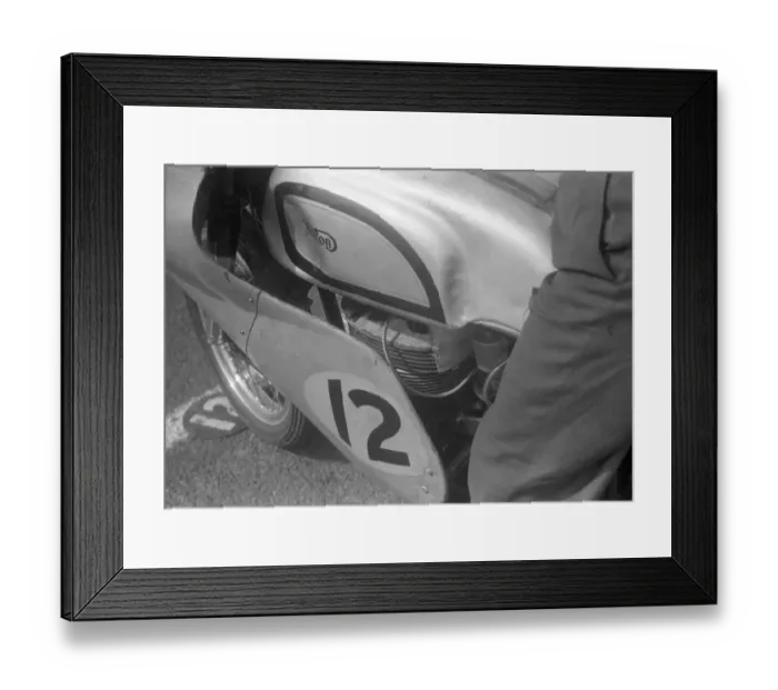 Framed Print : Geoff Dukes Norton 1959 Senior Ulster Grand Prix