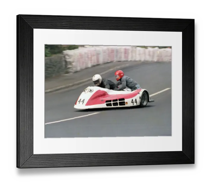 Framed Print : John Phillips & Malcolm Hollis (Yamaha) 1983 Sidecar TT Framed Print : John Phillips & Malcolm Hollis (Yamaha) 1983 Sidecar TT