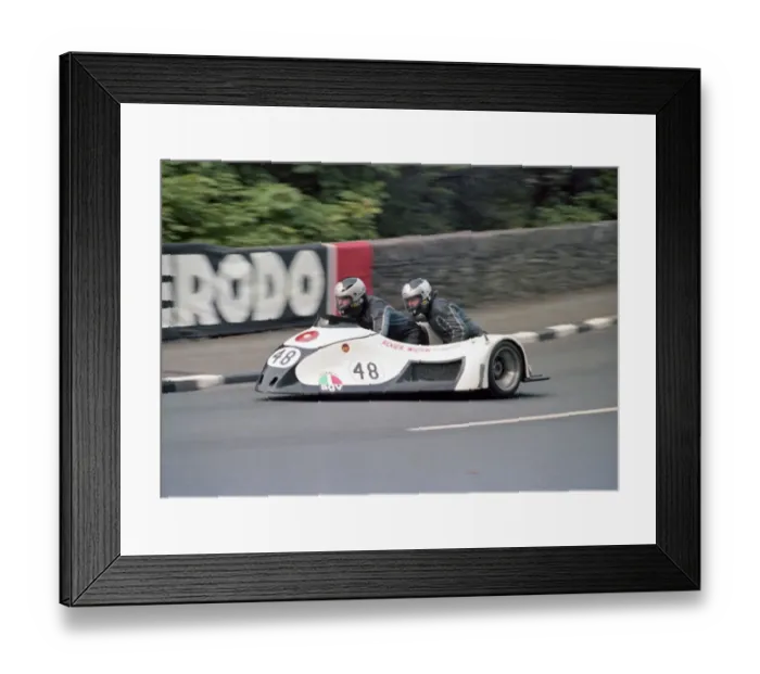 Framed Print : Colin Jacobs & Ken Waller (Yamaha) 1983 Sidecar TT Framed Print : Colin Jacobs & Ken Waller (Yamaha) 1983 Sidecar TT