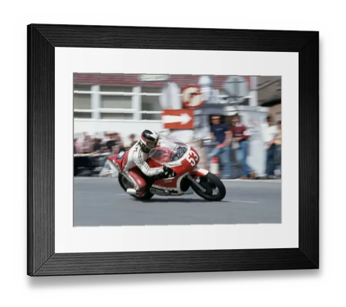 Framed Print : Phil Lovett (Manzano Kawasaki) 1983 Formula One TT Framed Print : Phil Lovett (Manzano Kawasaki) 1983 Formula One TT