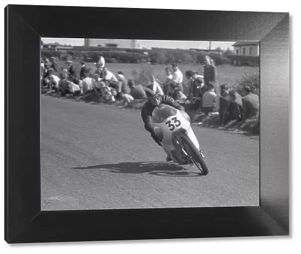 Arthur Wheeler (Guzzi) 1959 Lightweight Ulster Grand Prix