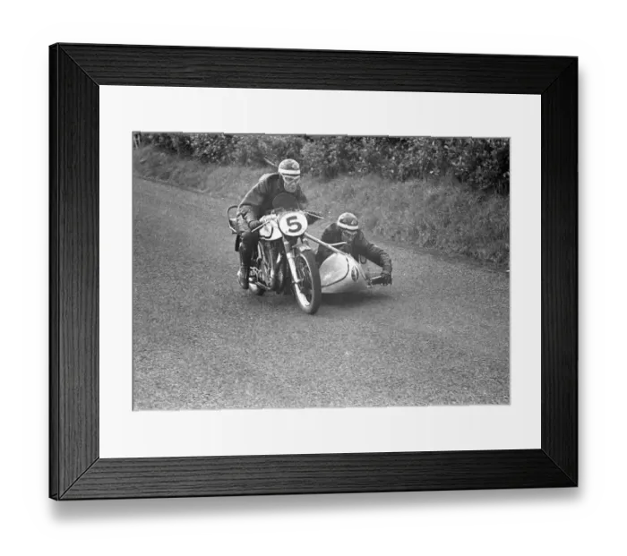 Framed Print : Tommy Bounds & Robin King (Norton) 1953 Sidecar Ulster Grand Prix Framed Print : Tommy Bounds & Robin King (Norton) 1953 Sidecar Ulster Grand Prix