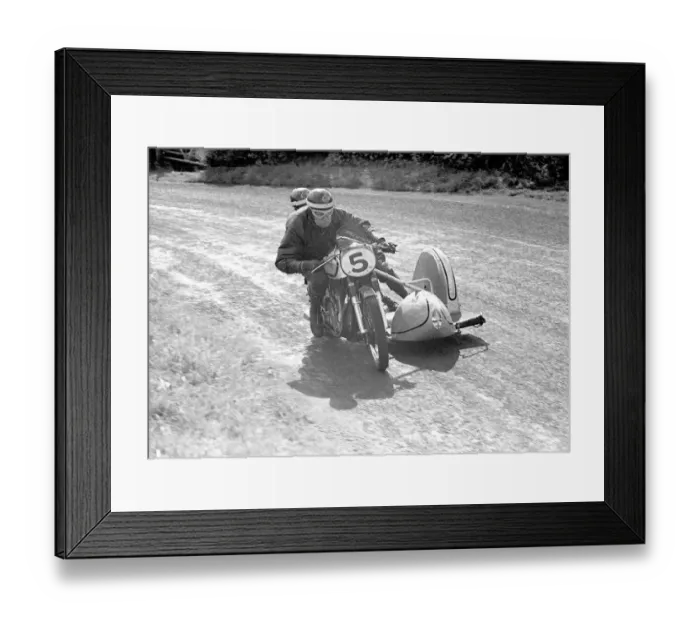 Framed Print : Tommy Bounds & Robin King (Norton) 1953 Sidecar Ulster Grand Prix Framed Print : Tommy Bounds & Robin King (Norton) 1953 Sidecar Ulster Grand Prix