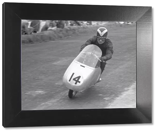 Arthur Wheeler (Guzzi) 1957 Lightweight Ulster Grand Prix