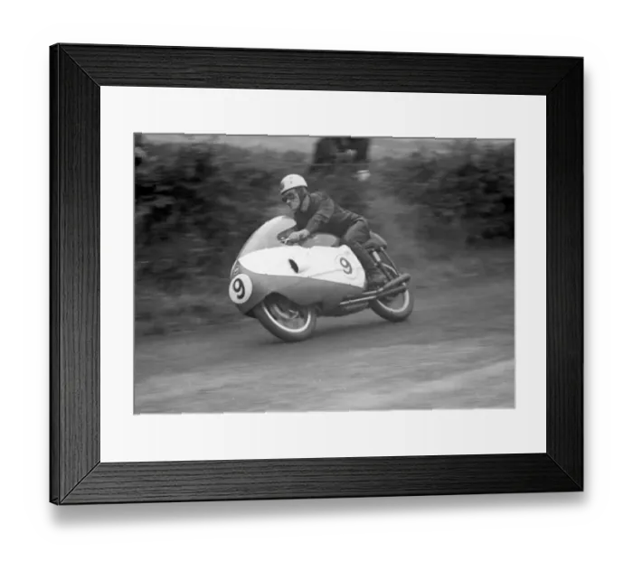 Framed Print : Bob McIntyre (Gilera) 1957 Junior Ulster Grand Prix Framed Print : Bob McIntyre (Gilera) 1957 Junior Ulster Grand Prix