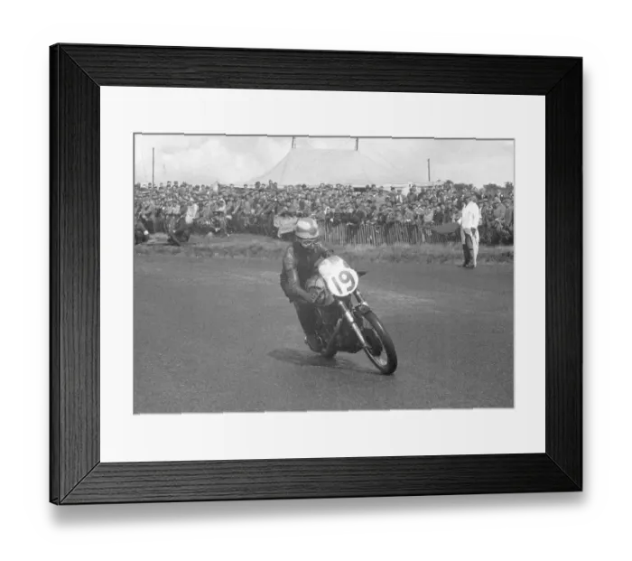 Framed Print : Dave Chadwick (Norton) 1956 Senior Ulster Grand Prix Framed Print : Dave Chadwick (Norton) 1956 Senior Ulster Grand Prix